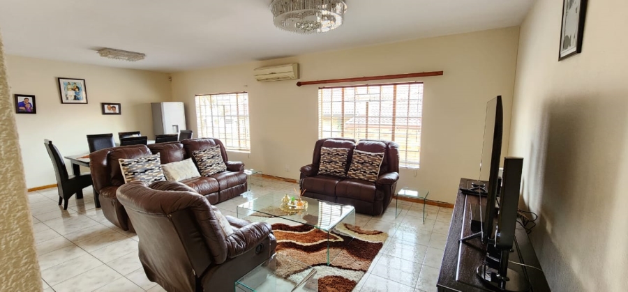 4 Bedroom Property for Sale in Safari Gardens North West